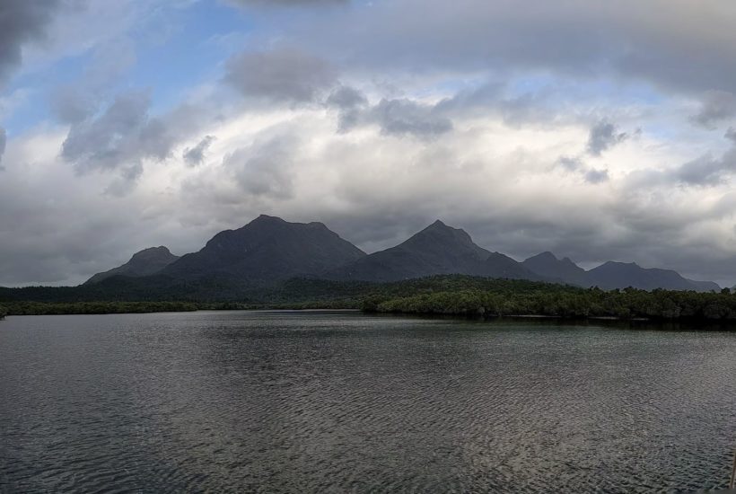 Travelling the Hinchinbrook Channel