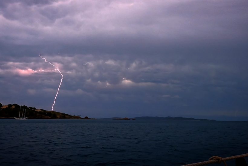 Stormy Weather and Fast Tides on our Way to Yeppoon